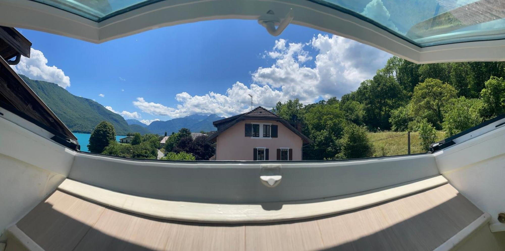 Rare 2 Bedroom With Private Beach On Lake Annecy Doussard Exterior foto